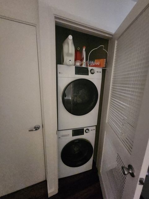 Private Room in 3Bed.2Bath