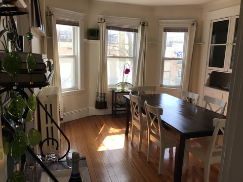 Private Room in 3Bed.1Bath