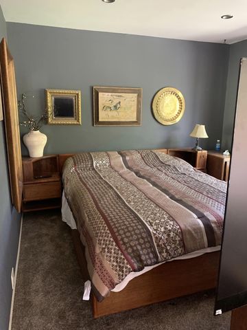 Private Room in 3Bed.3Bath