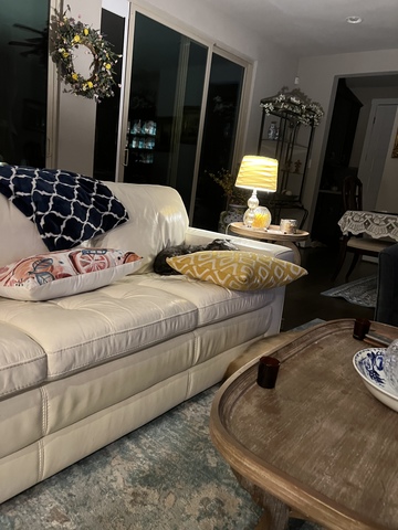 Private Room in 3Bed.3Bath