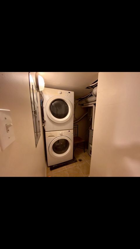 Private Room in 2Bed.1Bath