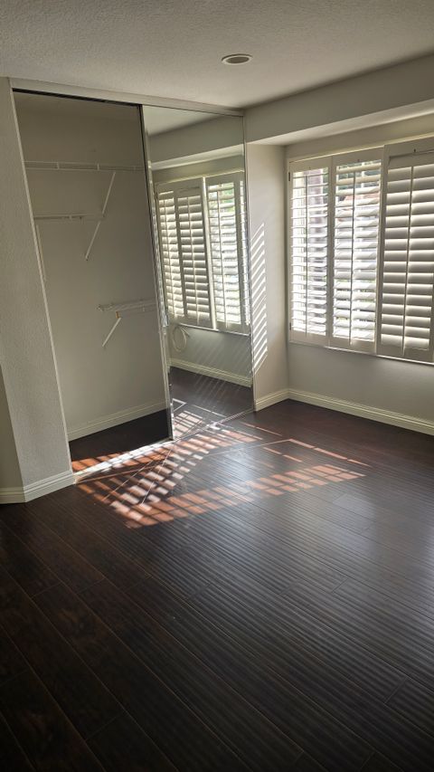 Private Room in 3Bed.2.5Bath
