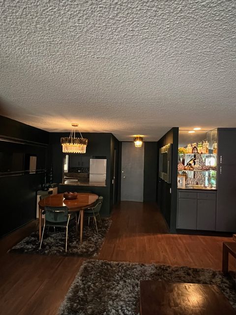 Private Room in 2Bed.2Bath