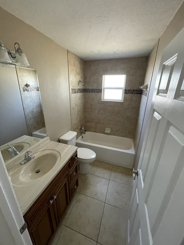Private Room in 1Bed.1Bath