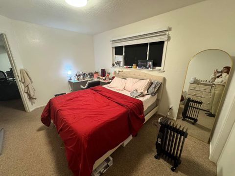 Shared Room in 2Bed.1Bath