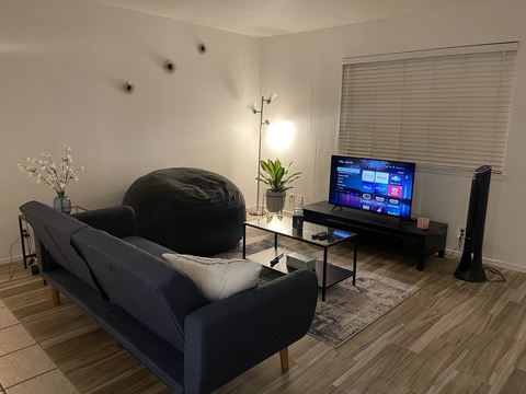 Private Room in 3Bed.2Bath