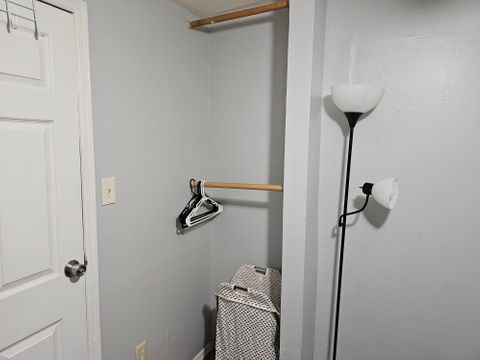 Private Room in 1Bed.1Bath