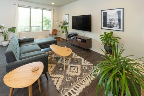 Private Room in 4Bed.2.5Bath