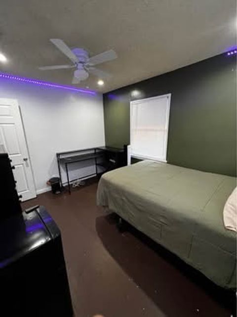 Private Room in 1Bed.1Bath