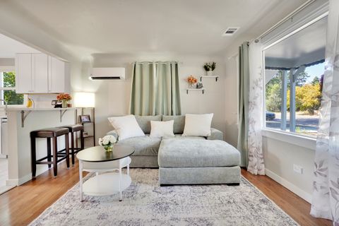 Entire Place 2Bed.1Bath