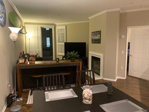 Private Room in 2Bed.2Bath