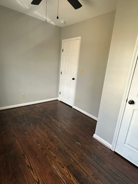 Private Room in 3Bed.1Bath