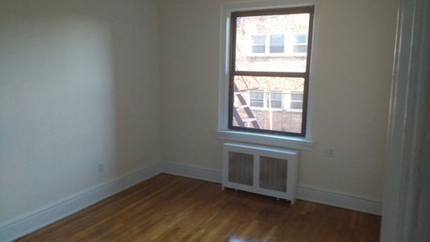 Room in Downtown White Plains