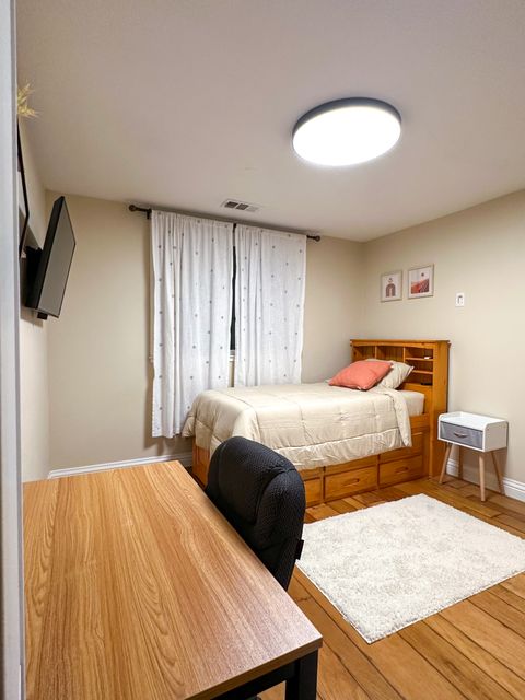 Private Room in 5Bed.3Bath
