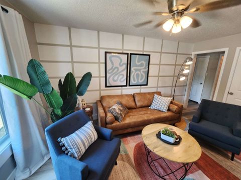 Entire Place 4Bed.2Bath