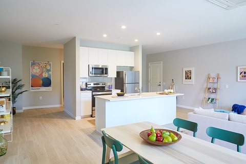Private Room in 2Bed.2Bath