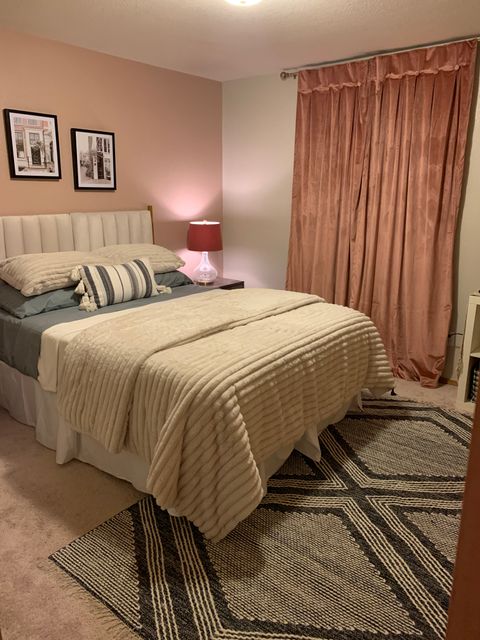 Private Room in 1Bed.1Bath