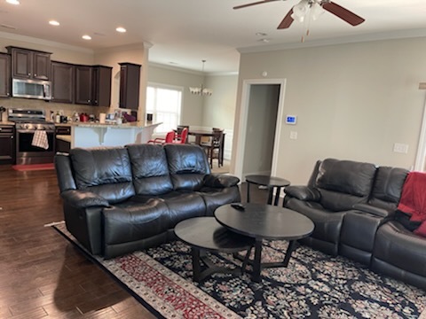 Private Room in 3Bed.3Bath