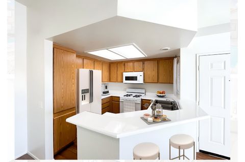 Private Room in 2Bed.2Bath