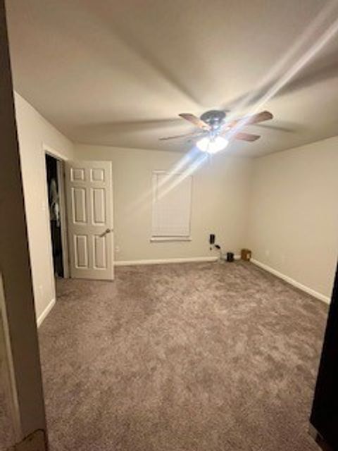 Private Room in 3Bed.2Bath