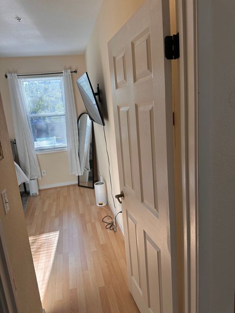 Private Room in 2Bed.1Bath