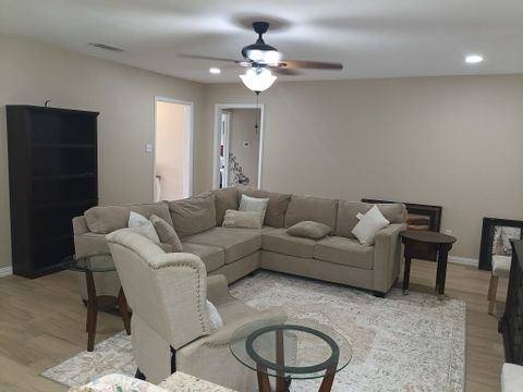 Room4Bed.2Bath
