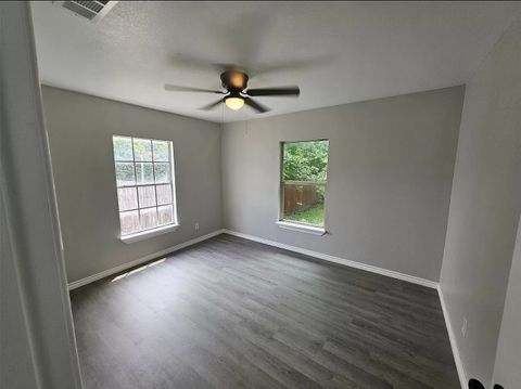 Private Room in 3Bed.2Bath