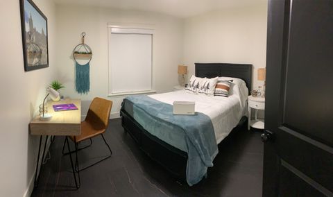 Private Room in 3Bed.3Bath