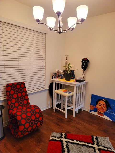 Private Room in 3Bed.1.5Bath