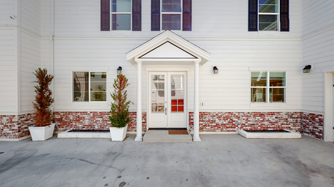 Entire Place 4Bed.5Bath
