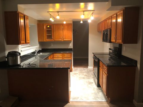 Room3Bed.2.5Bath