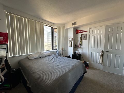 Private Room in 2Bed.2Bath