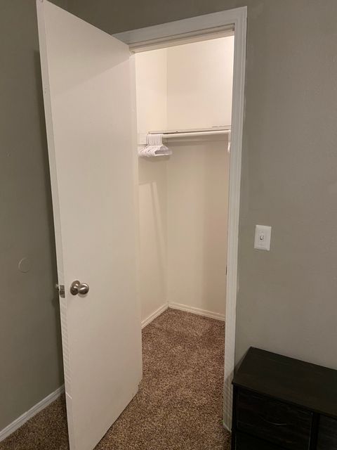 Private Room in 3Bed.2Bath
