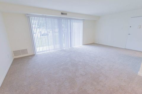 Private Room in 2Bed.2Bath