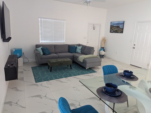 Private Room in 3Bed.2Bath