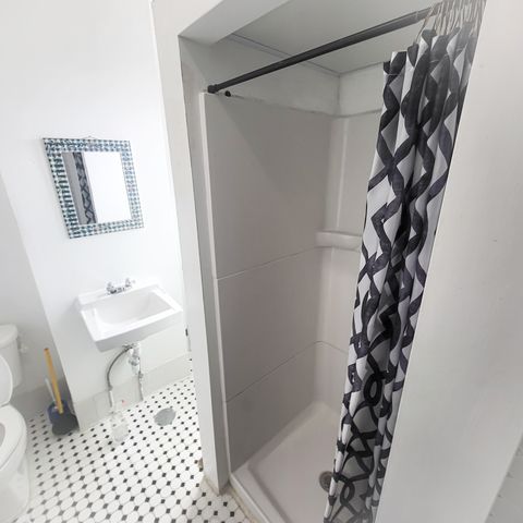 Private Room in 1Bed.1Bath