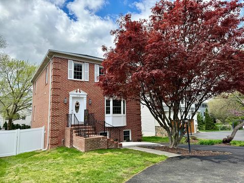 Entire Place 4Bed.3.5Bath