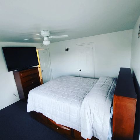 Private Room in 3Bed.1Bath