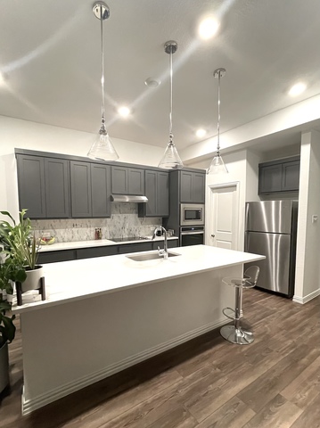Private Room in 3Bed.3Bath