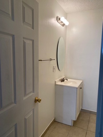 Private Room in 3Bed.2Bath