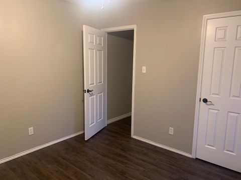 Private Room in 3Bed.2Bath