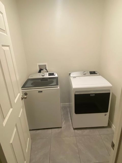 Private Room in 3Bed.2Bath