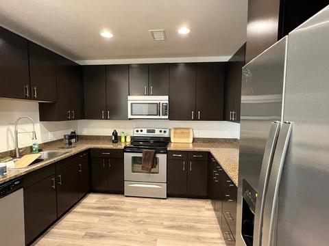 Private Room in 2Bed.2Bath