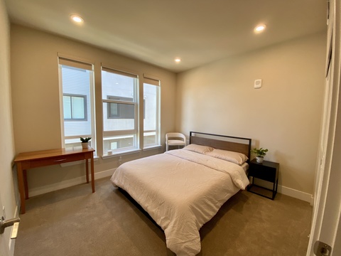 Room2Bed.2Bath
