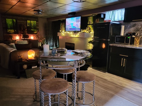 Entire Place 2Bed.1Bath