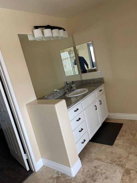 Private Room in 1Bed.1Bath