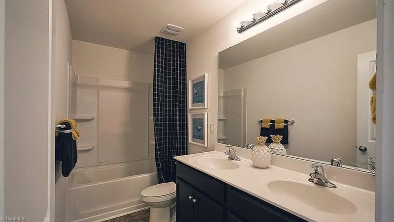 roommates in Rural Hall Private Room in 3Bed.2.5Bath - cirtru.com