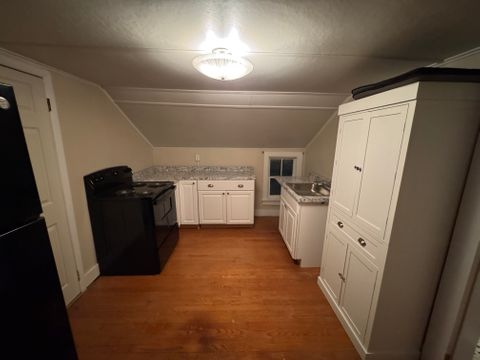 Private Room in 3Bed.1Bath
