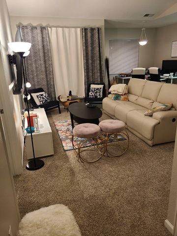 Private Room in 2Bed.2Bath