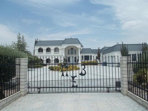 Shared Room in 5Bed.5Bath